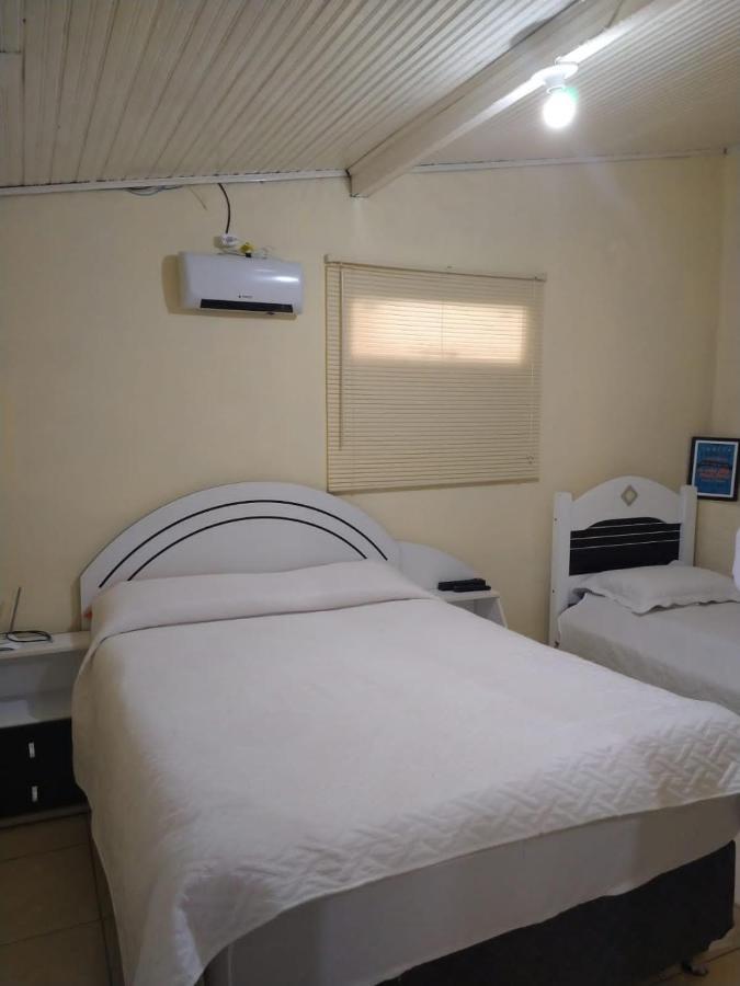 Casa Para Trabalhadores-5 Hospedes 拉热斯 外观 照片